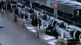 Lotniska stają się coraz bardziej inteligentne. Dzięki biometrycznej kontroli bezpieczeństwa można skrócić odprawę do kilkunastu sekund News powiązane z automatyczna odprawa bagażu