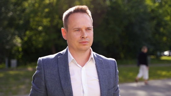 Nie tylko konsumenci starają się kupować bardziej odpowiedzialne. Część firm już stawia na to mocny nacisk