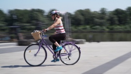 Część środków z Planu Społeczno-Klimatycznego trafi na walkę z ubóstwem transportowym. Organizacje branżowe apelują o zmianę priorytetowych projektów [DEPESZA]
