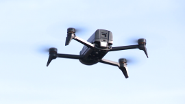 Nowe baterie dla dronów można naładować w pięć minut. Mogą zrewolucjonizować komercyjne wykorzystanie tych latających pojazdów [DEPESZA] News powiązane z szybkie ładowarki do smartfonów