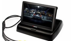 Monitor kamery cofania VORDON CR-43 sposobem na parkingowe stłuczki