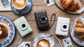 Odświeżamy aparat instax mini LiPlay™