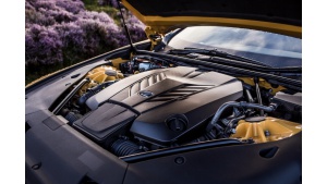 Najmocniejsze silniki w historii Lexusa. 7 motorów w układzie V
