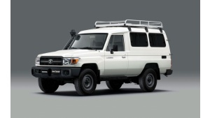 Toyota Land Cruiser w nowej roli samochodu-chłodni do transportu szczepionek