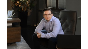 Największe instalacje OZE. Wśród krajów z rekordowymi inwestycjami PV...Polska