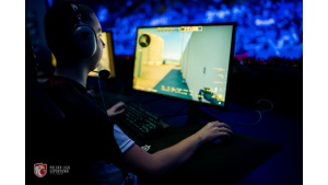 Czy esport ma kwarantannę? Biuro prasowe